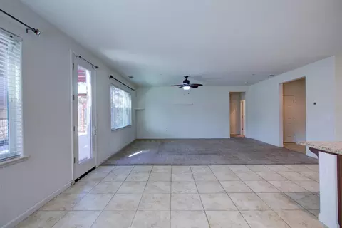 Living - 9666 Cabernet Ct, Patterson, CA 95363 photo 7 of 8