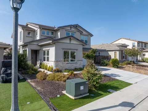 Exterior - 9666 Cabernet Ct, Patterson, CA 95363 photo 5 of 7