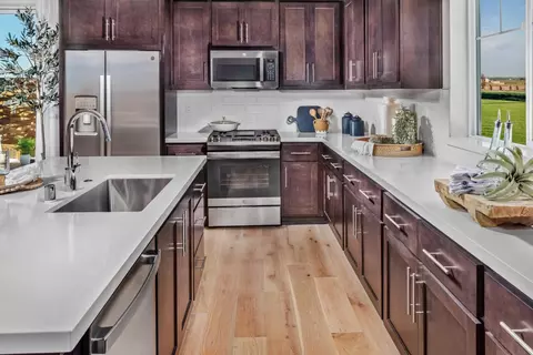 Kitchen - 6998 Constance Pl, Tracy, CA 95377 photo 2 of 2