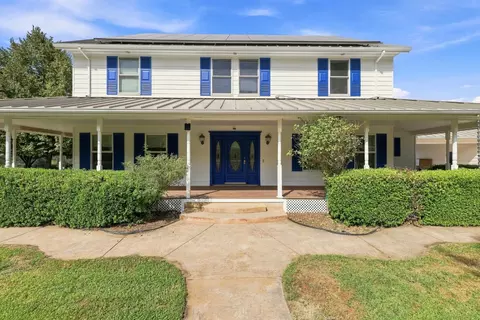 180 Rainbow Valley Ln, Newcastle, CA 95658