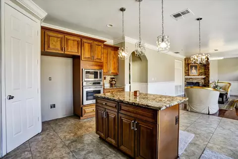 Kitchen - 3837 Banyan Tree, Modesto, CA 95355 photo 3 of 4
