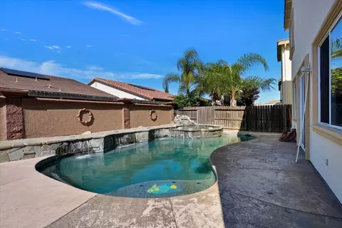 Exterior - 3837 Banyan Tree, Modesto, CA 95355 photo 3 of 6
