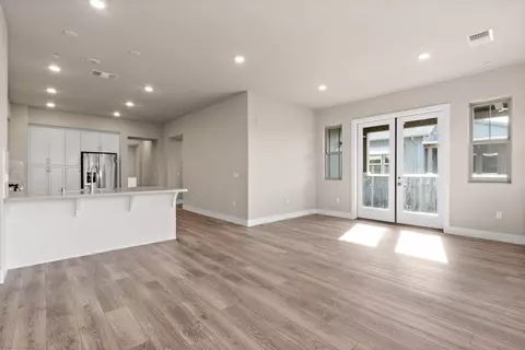 Living - 1661 Spring St #444, Davis, CA 95616 photo 1 of 5