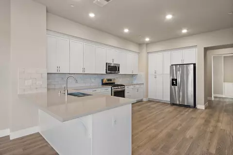 Kitchen - 1661 Spring St #444, Davis, CA 95616 photo 1 of 2