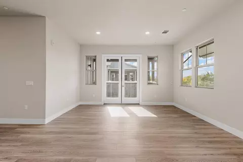 Living - 1661 Spring St #444, Davis, CA 95616 photo 4 of 5