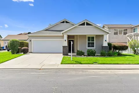 Exterior - 1650 Solaro Way, Manteca, CA 95336 photo 9 of 10