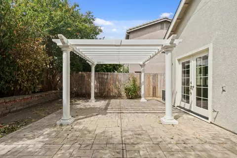 Exterior - 1650 Solaro Way, Manteca, CA 95336 photo 7 of 10