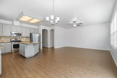 Living - 1650 Solaro Way, Manteca, CA 95336 photo 2 of 2