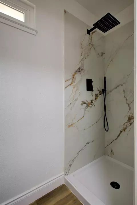 Bath - 785 Fullerton Dr, Turlock, CA 95382 photo 6 of 7