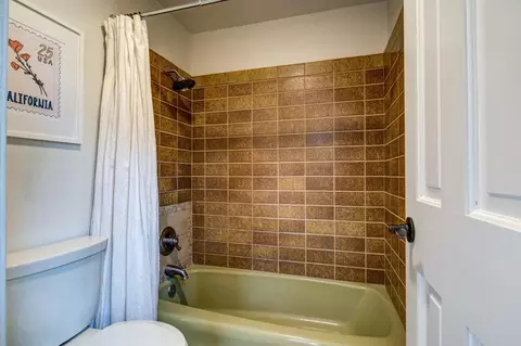 Bath - 38364 Wisteria Way, Davis, CA 95616 photo 10 of 10