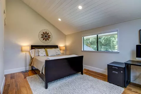 Bedroom - 38364 Wisteria Way, Davis, CA 95616 photo 4 of 6