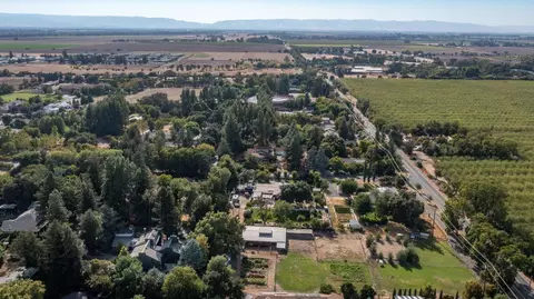 View/Area - 38364 Wisteria Way, Davis, CA 95616 photo 2 of 4