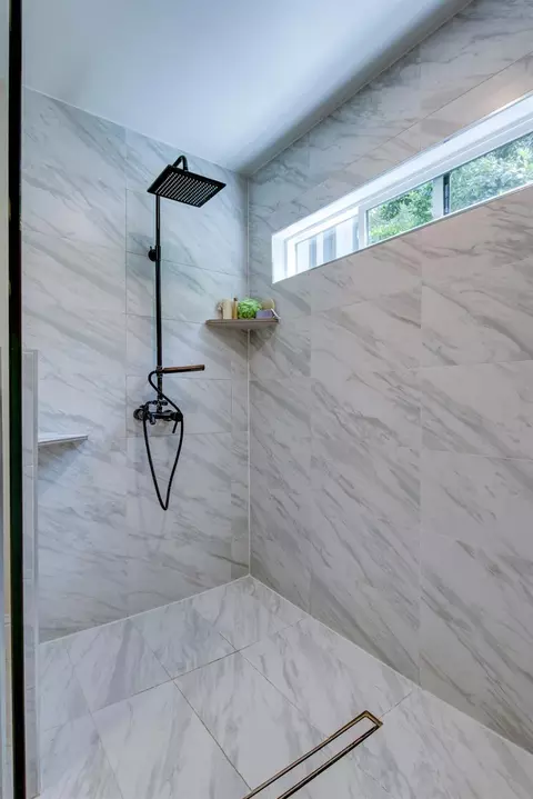 Bath - 38364 Wisteria Way, Davis, CA 95616 photo 6 of 10