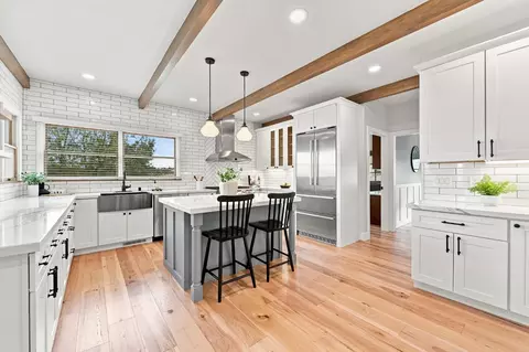 Kitchen - 1777 Carl Rd, Rescue, CA 95672 photo 4 of 5