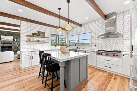 Kitchen - 1777 Carl Rd, Rescue, CA 95672 photo 1 of 5