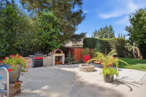 Exterior - 1900 Alex Way, Turlock, CA 95382 photo 5 of 5