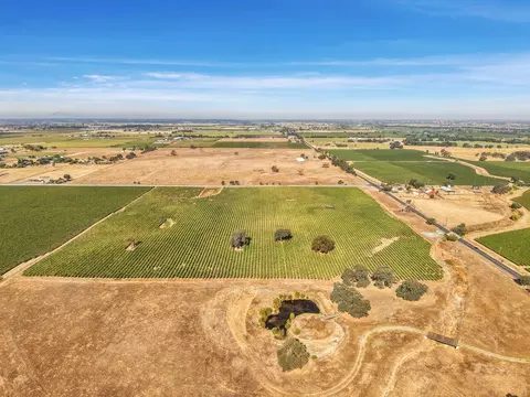13700 Liberty Rd, Galt, CA 95632 photo 4
