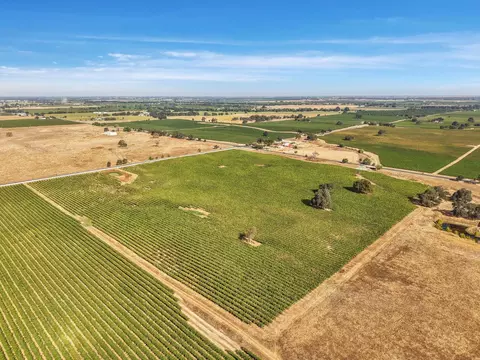 13700 Liberty Rd, Galt, CA 95632 photo 6