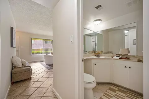 Entry Way - 6139 Via Casitas, Carmichael, CA 95608 photo 3 of 5