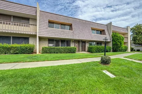 Exterior - 6139 Via Casitas, Carmichael, CA 95608 photo 5 of 8