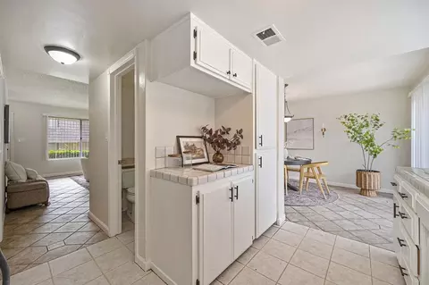Entry Way - 6139 Via Casitas, Carmichael, CA 95608 photo 2 of 5