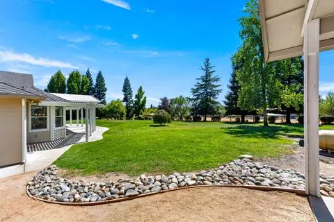 Exterior - 7140 Starkview Pl, Loomis, CA 95650 photo 7 of 14