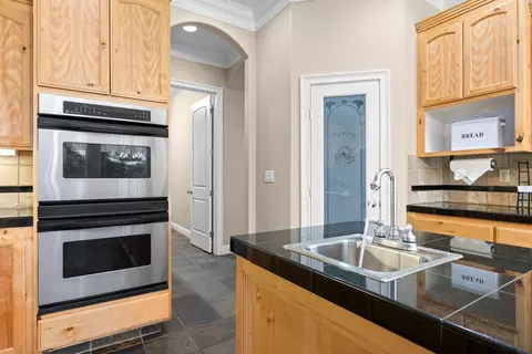 Kitchen - 7140 Starkview Pl, Loomis, CA 95650 photo 6 of 8