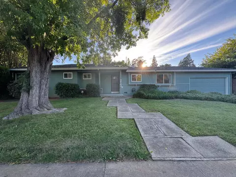 3923 Aberdeen Way, Sacramento, CA 95821