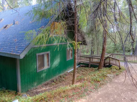 Exterior - 13075 Heigen Ct, Grass Valley, CA 95945 photo 2 of 5