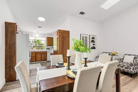 Dining - 3310 Monte Vista Ave, Davis, CA 95618 photo 6 of 6