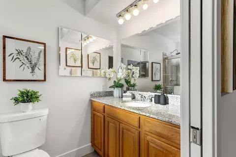 Bath - 3310 Monte Vista Ave, Davis, CA 95618 photo 1 of 4