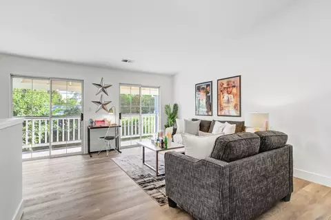 Living - 3310 Monte Vista Ave, Davis, CA 95618 photo 6 of 7