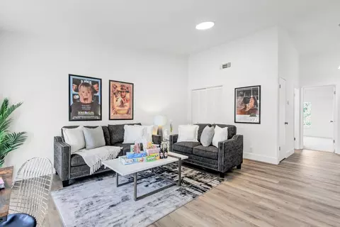 Living - 3310 Monte Vista Ave, Davis, CA 95618 photo 5 of 7