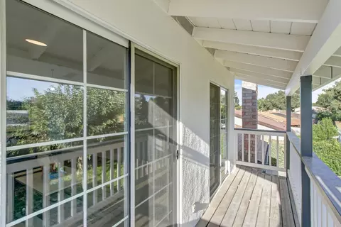 Exterior - 3310 Monte Vista Ave, Davis, CA 95618 photo 2 of 11