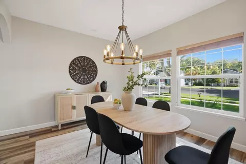 Dining - 217 Palm Ave, Ripon, CA 95366 photo 3 of 4