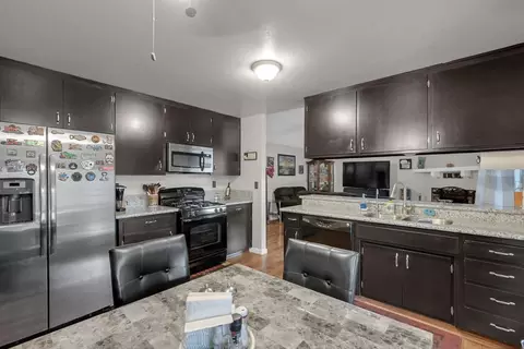 Kitchen - 1404 Raquel Ln, Modesto, CA 95355 photo 2 of 2