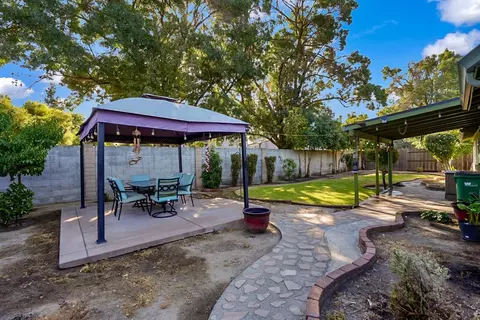 Exterior - 1404 Raquel Ln, Modesto, CA 95355 photo 5 of 7