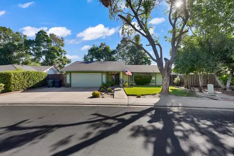 Exterior - 1404 Raquel Ln, Modesto, CA 95355 photo 2 of 7