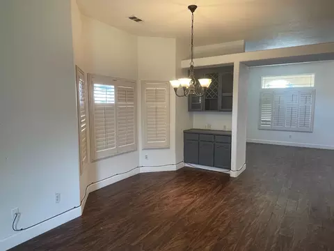 Living - 549 Victory Ave, Manteca, CA 95336 photo 1 of 2