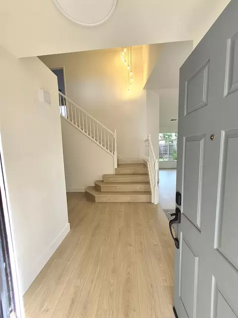 Entry Way - 8320 Leda Ct, Antelope, CA 95843 photo 2 of 3
