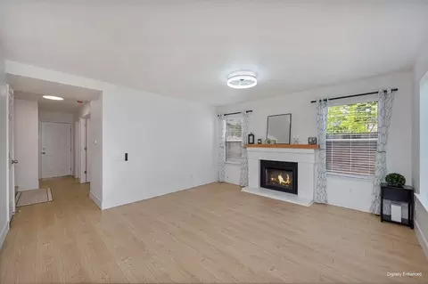 Living - 8320 Leda Ct, Antelope, CA 95843 photo 6 of 8