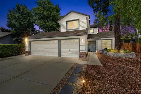 Exterior - 8320 Leda Ct, Antelope, CA 95843 photo 2 of 13