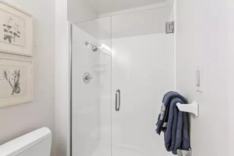 Bath - 406 Anza Ave, Davis, CA 95616 photo 2 of 4