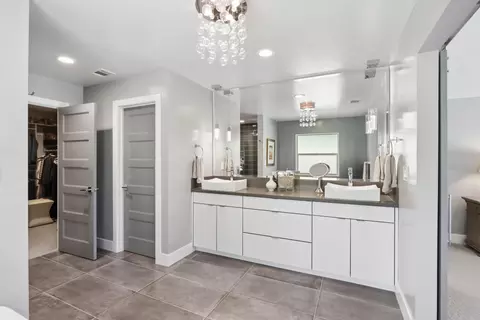 Bath - 1609 Gary Way, Carmichael, CA 95608 photo 1 of 8