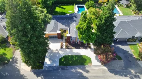View/Area - 1609 Gary Way, Carmichael, CA 95608 photo 2 of 9