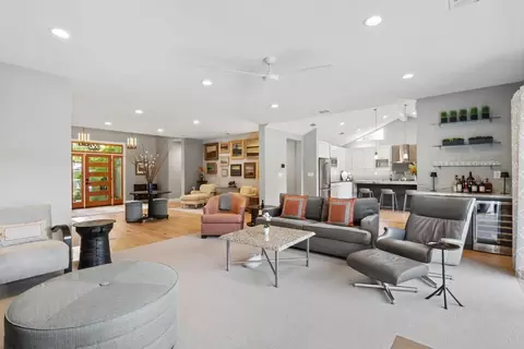 Living - 1609 Gary Way, Carmichael, CA 95608 photo 6 of 7