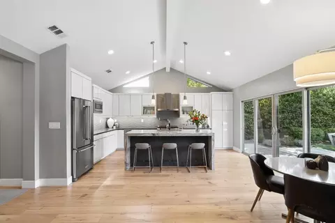 Kitchen - 1609 Gary Way, Carmichael, CA 95608 photo 3 of 9