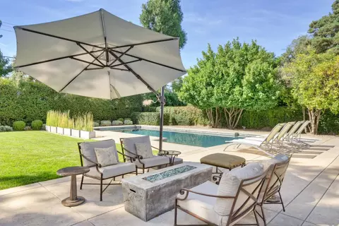 Exterior - 1609 Gary Way, Carmichael, CA 95608 photo 3 of 35