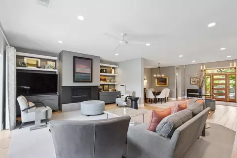 Living - 1609 Gary Way, Carmichael, CA 95608 photo 4 of 7