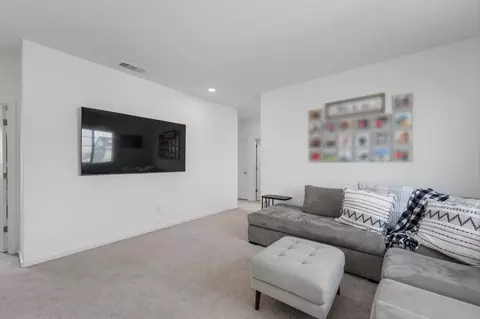 Entry Way - 842 Norfolk Ave, Patterson, CA 95363 photo 10 of 10